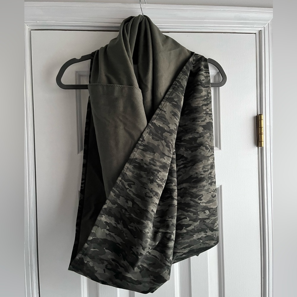 lululemon Vinyasa Scarf